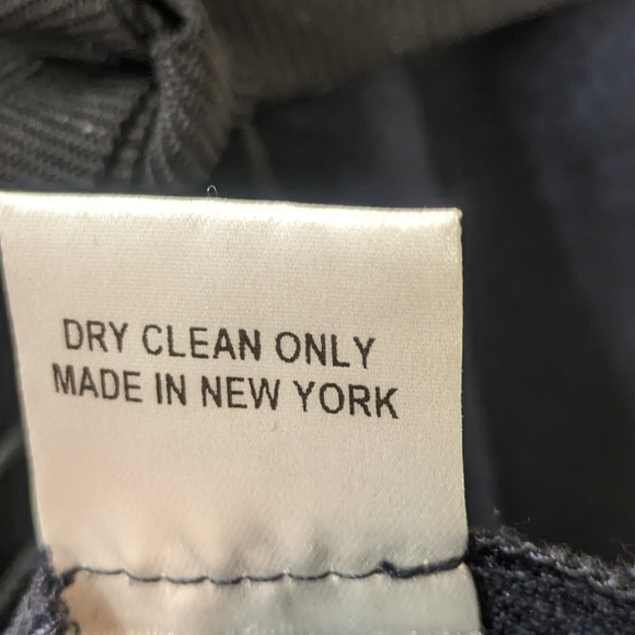 Kempner Navy Wrap Dress. Size 2 - Picture 6 of 6